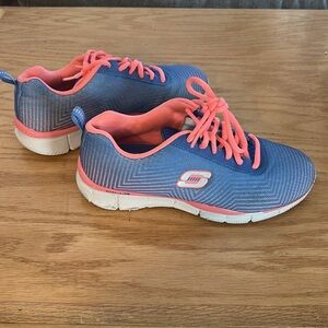 Sketchers Dual-Lite Memory foam sneakers